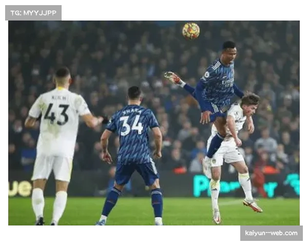 埃弗顿全员退守半场 防守组织初期有效但体能下滑